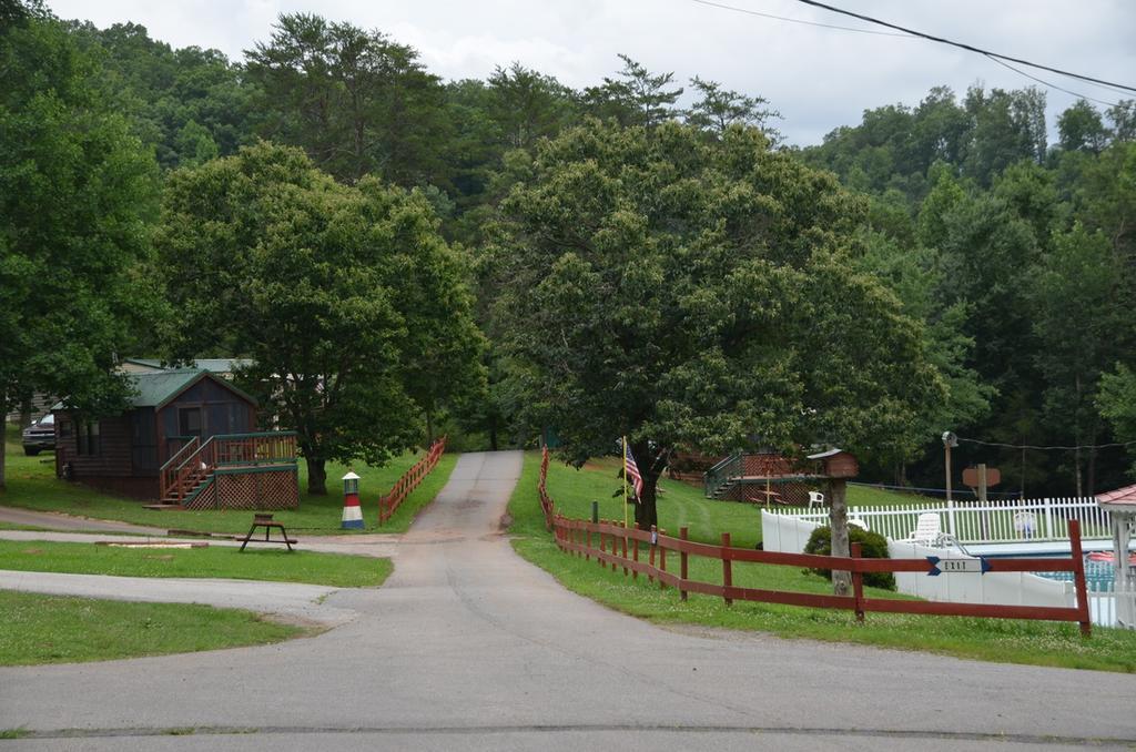 Ft. Wilderness Rv Park And Campground Whittier ภายนอก รูปภาพ