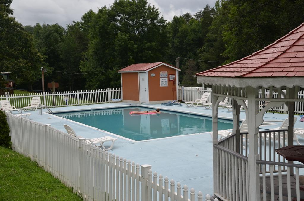 Ft. Wilderness Rv Park And Campground Whittier ภายนอก รูปภาพ